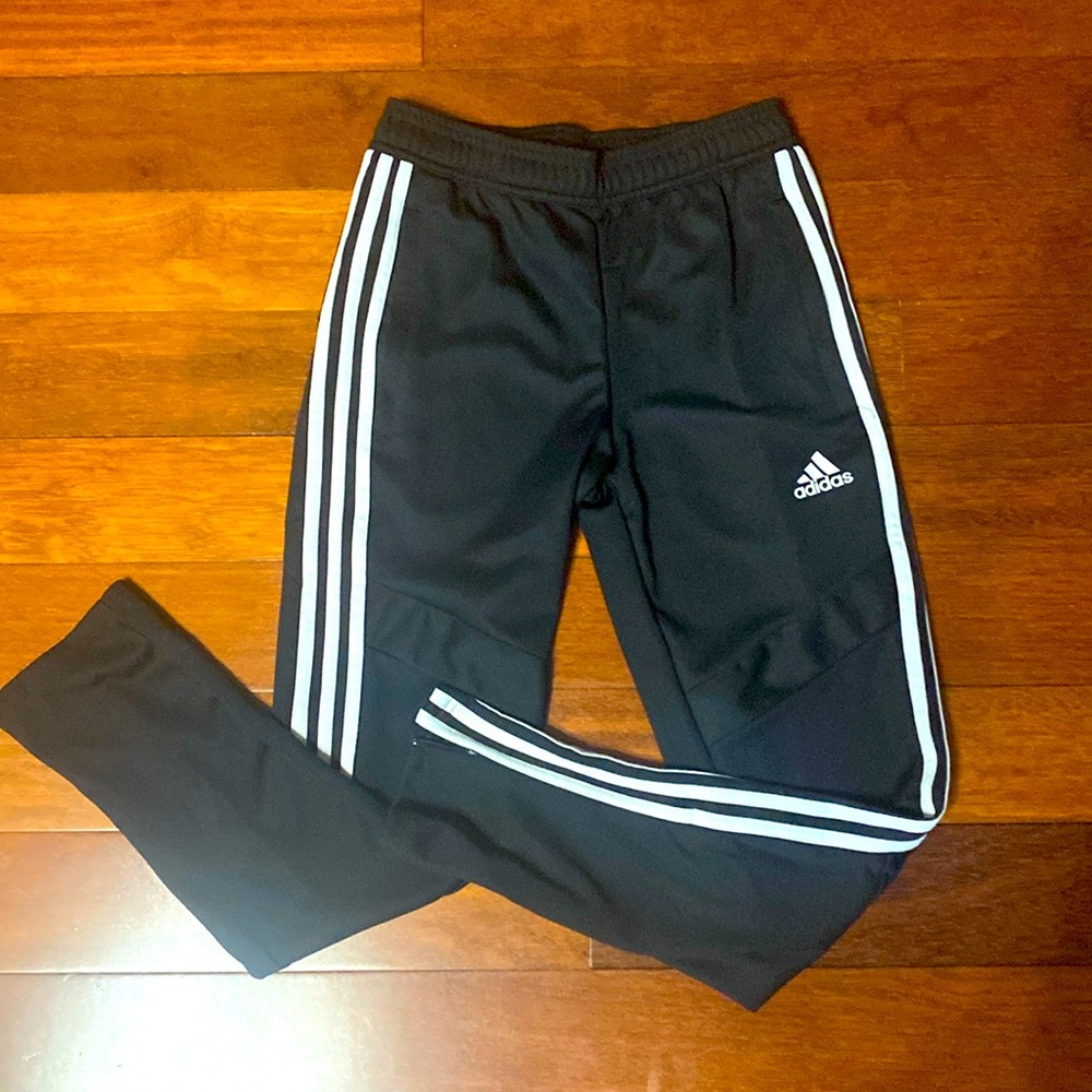 Boys Adidas Track Pants  size 11-12